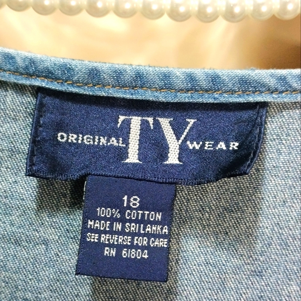 Original TY Wear Chic Button-Down Denim Midi Dress - Picture 5 of 5